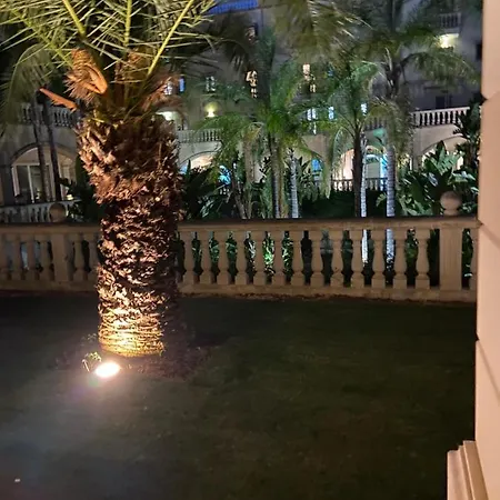 Casa *